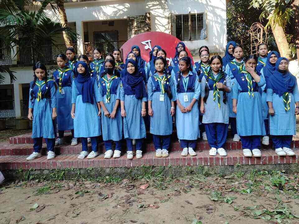 Gulshan Model High School & College - Slide